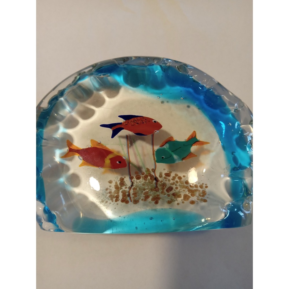 Vintage Art Glass Fish Paperweight Tropical Underwater Scene Blue Ocean 5.5"